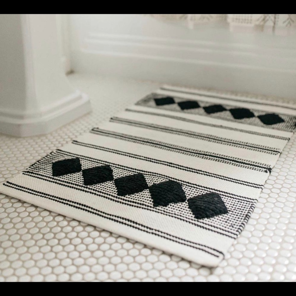 Caravan Diamond woven Rug